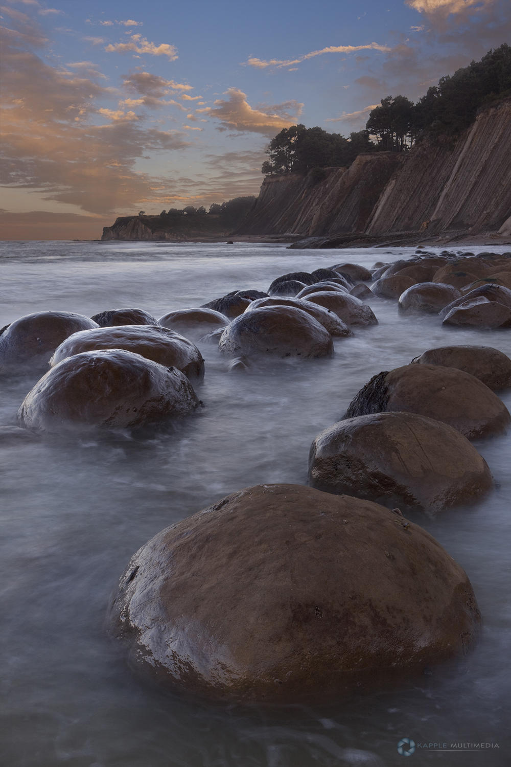 California coastline, Bowling Ball Beach at sunrise, South of Point Arenas, California, USA